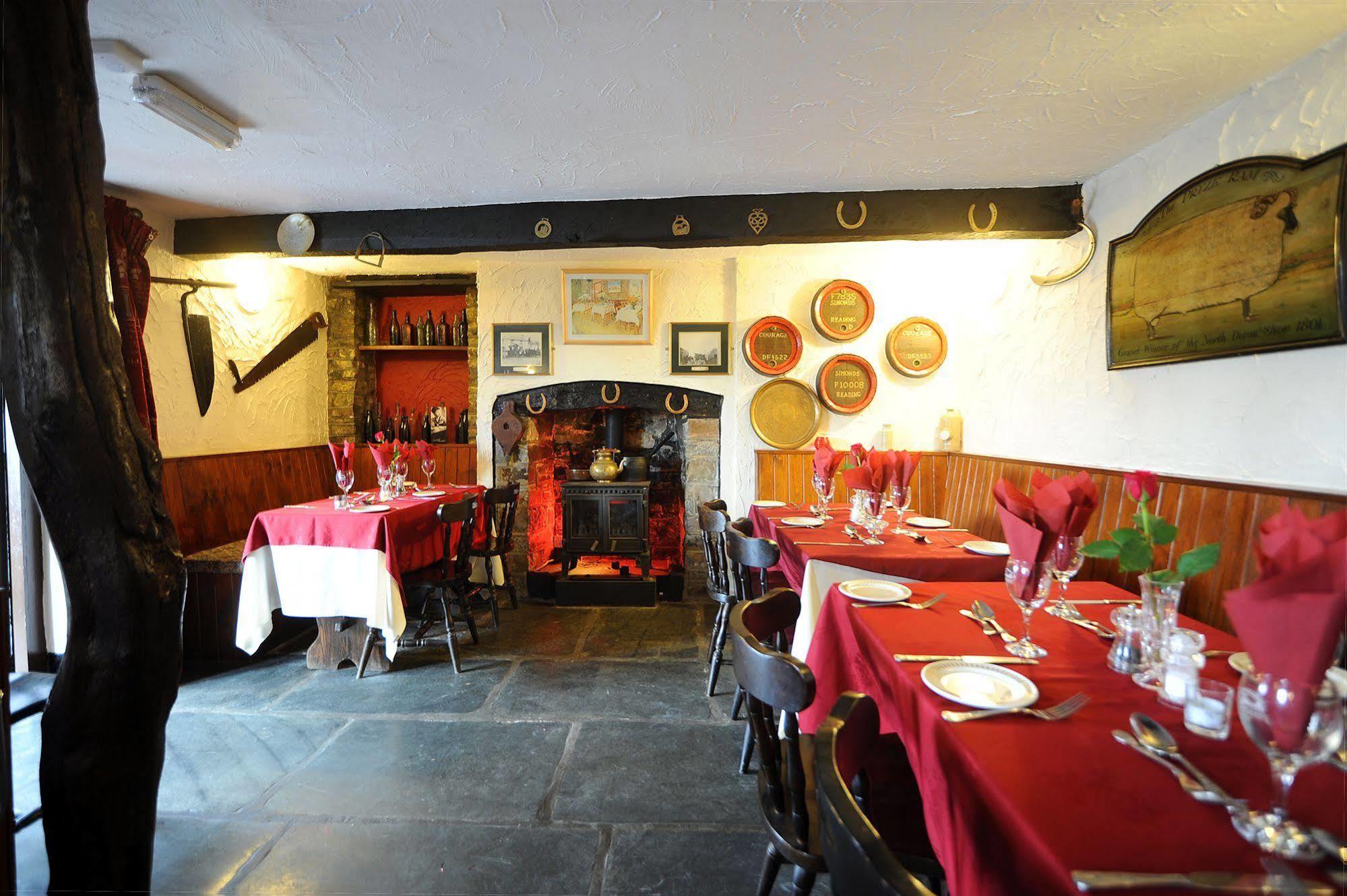 The West Country Inn Clovelly Extérieur photo